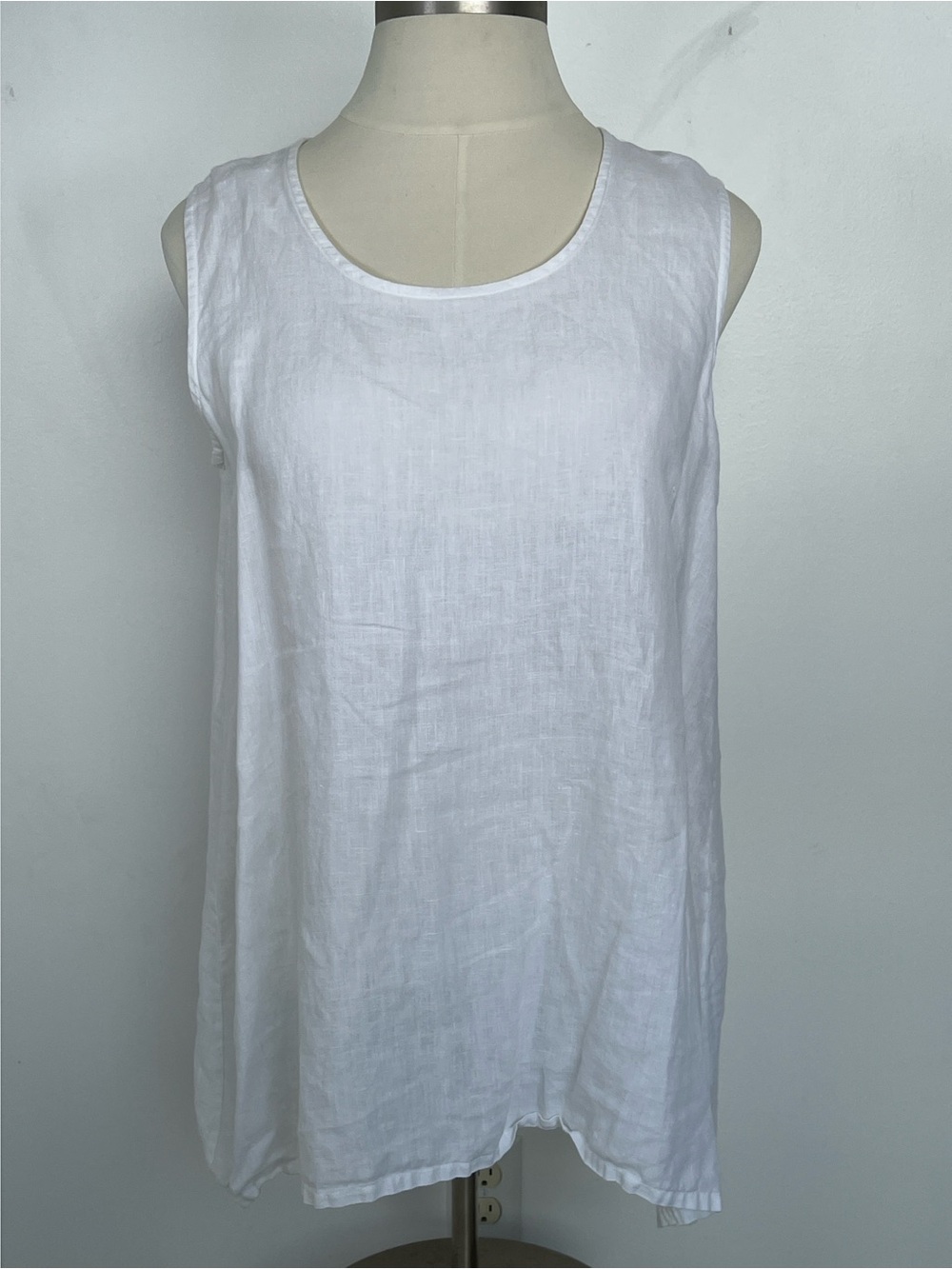 EUC!‎ Bryn Walker Huxley White Linen Tank Size Large